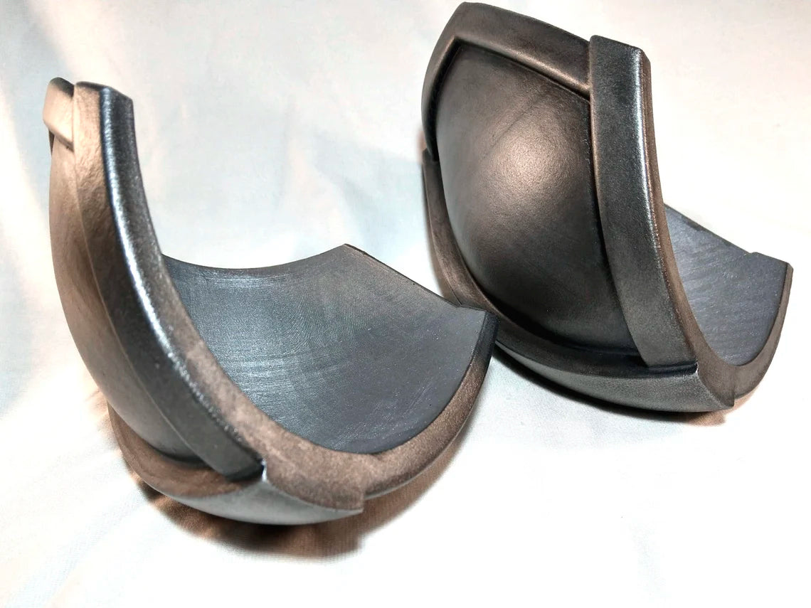 Mandalorian Beskar Armor Painted - Left and Right Shoulder Handmade